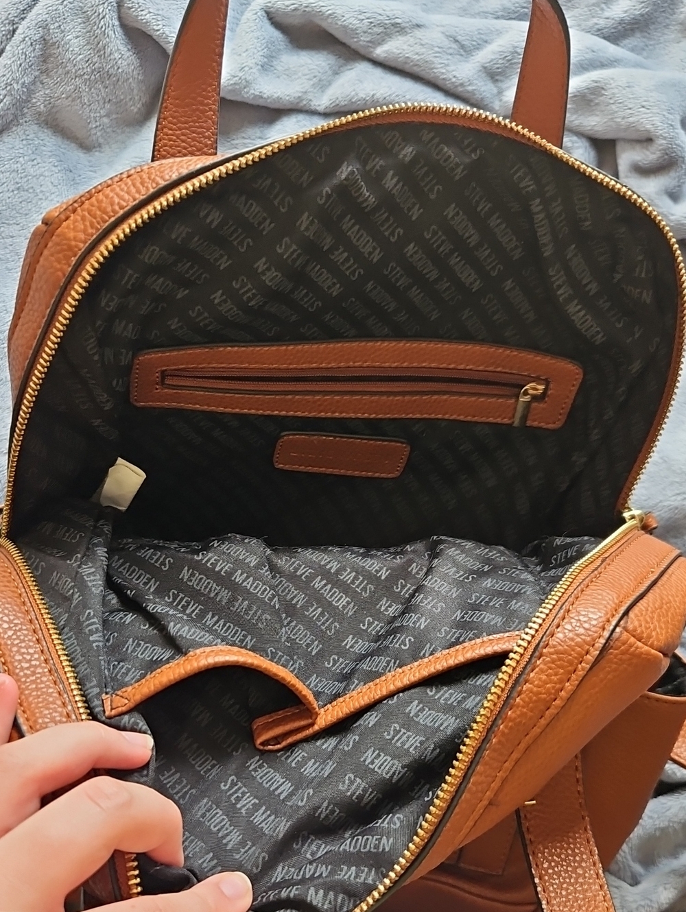 Steve Madden Leather-Textured Brown Women’s Backpack Tote - Stylish Everyday Bag - Picture 3 of 6